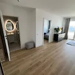 Apartman Cityscape - 15 Minutes Drive From The Old Town Gdańsk